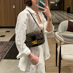 Fendi X Sarah Coleman Fabric Jacquard
Enamel FF Vertigo Mini Baguette